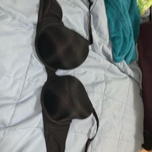 Lightly lined bra